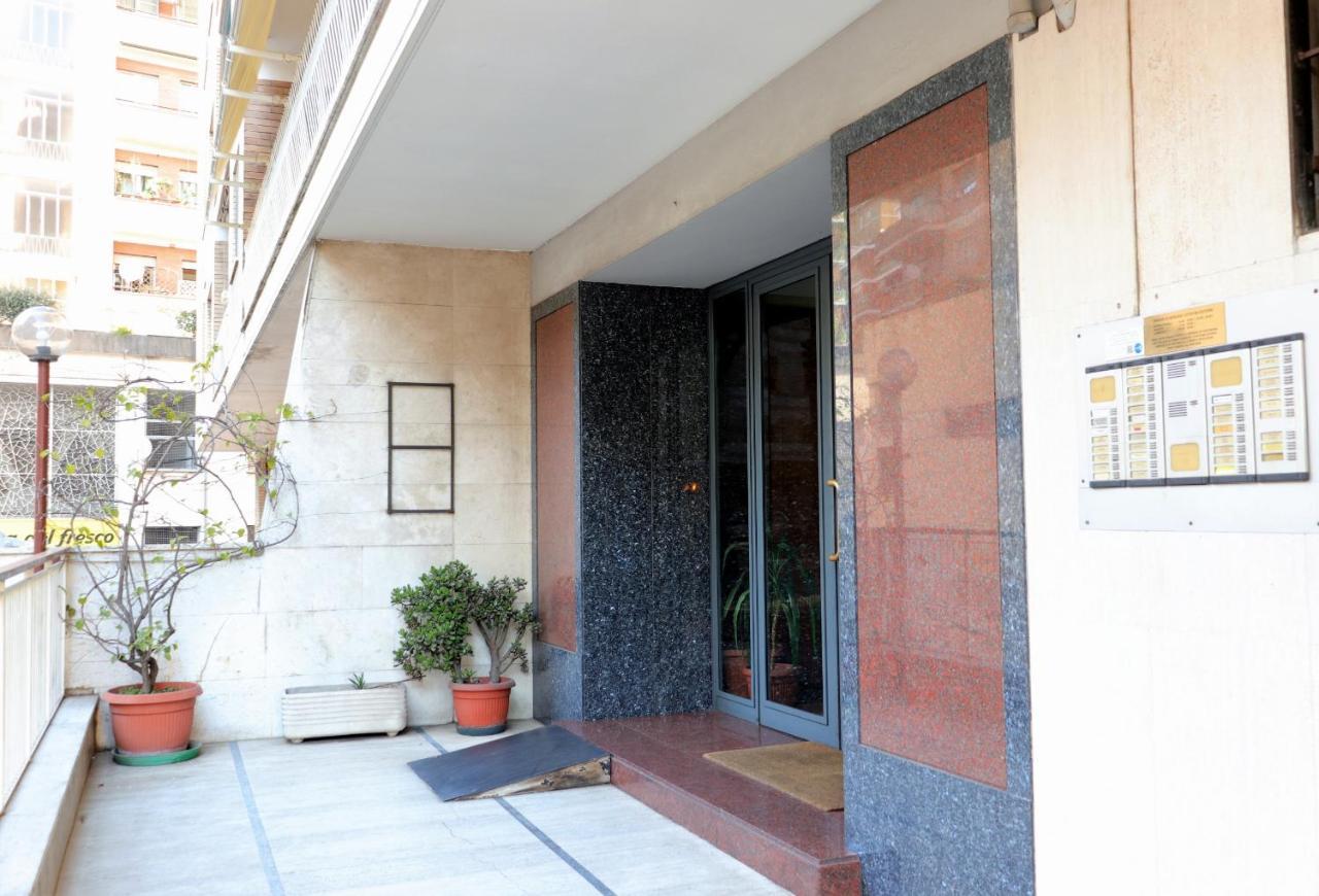 רומא St Peter New And Lightsome Apartment With Balcony מראה חיצוני תמונה